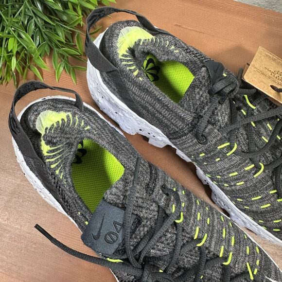 Nike Space Hippie 04 Black Volt Sneakers Men\'s Size 10 main image 8